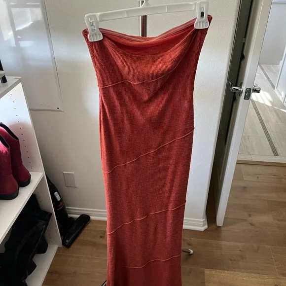 Princess Polly Oscar Midi Dress - Picture 4 of 4